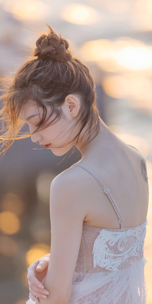 乐鱼电竞-蝶泳项目波兰新秀崭露头角，speedo蝶泳视频