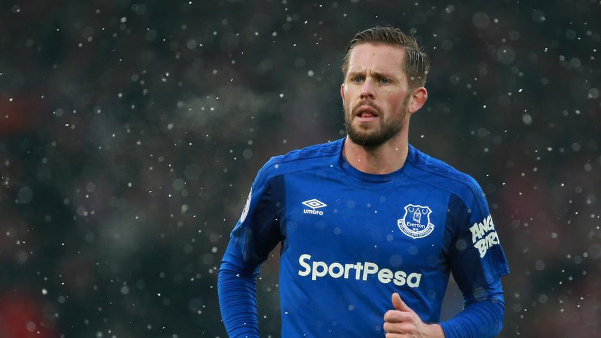 乐鱼官方登录入口-“英超豪门鏖战，迎来收官决战关键时刻”，英超豪门降级